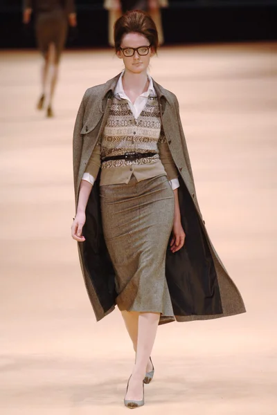 Look 15